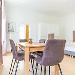 Stylish 2Br Apartment For 5P Nice Location