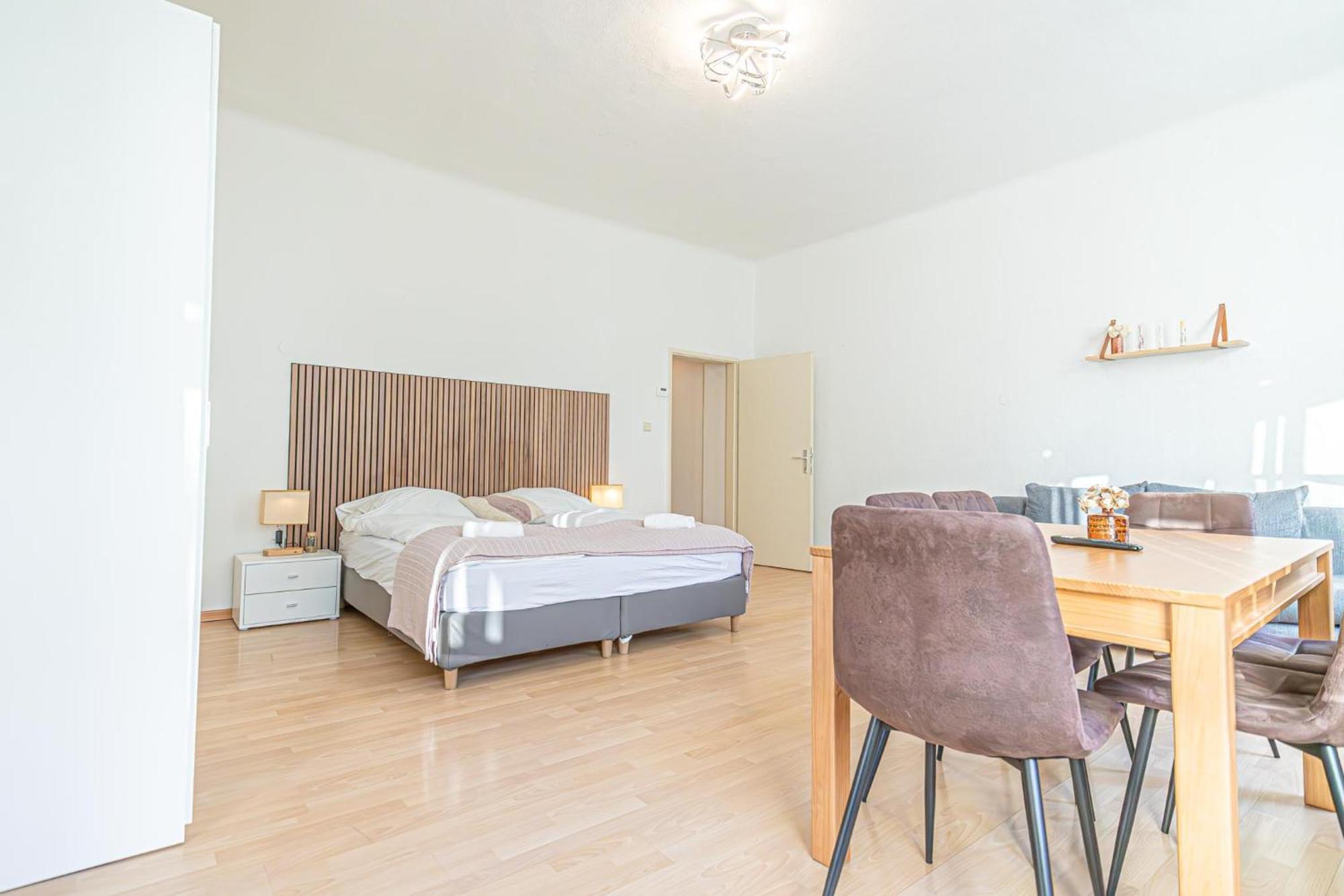 Apartment Stylish 2br For 5p Location